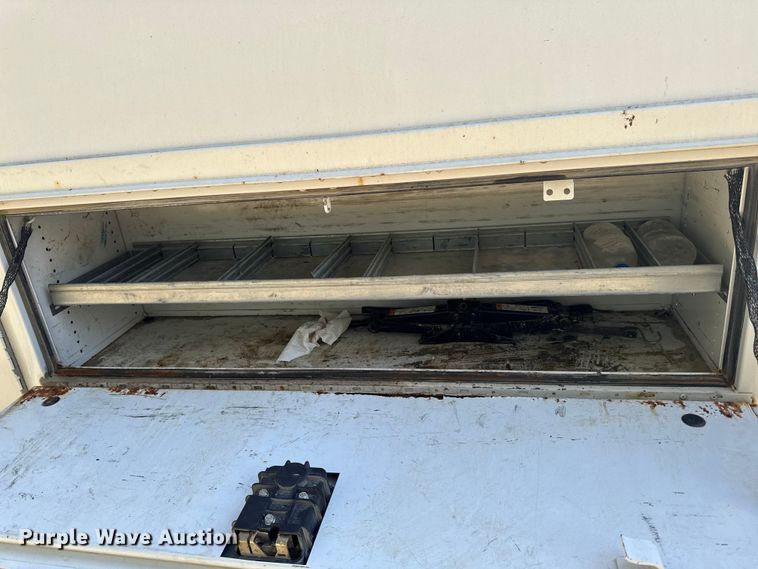 image for item EM2477 2014 Ford E350 Super Duty utility van