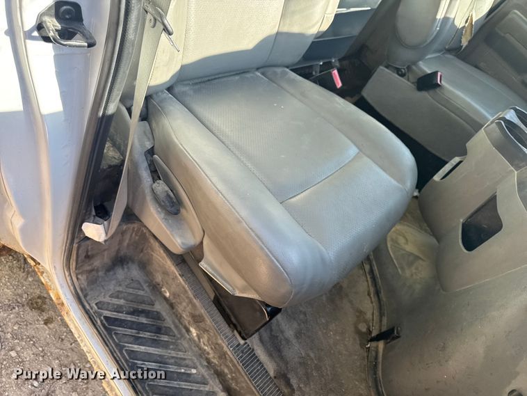 image for item EM2477 2014 Ford E350 Super Duty utility van