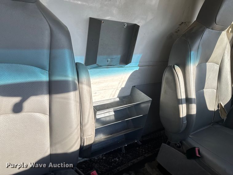 image for item EM2477 2014 Ford E350 Super Duty utility van