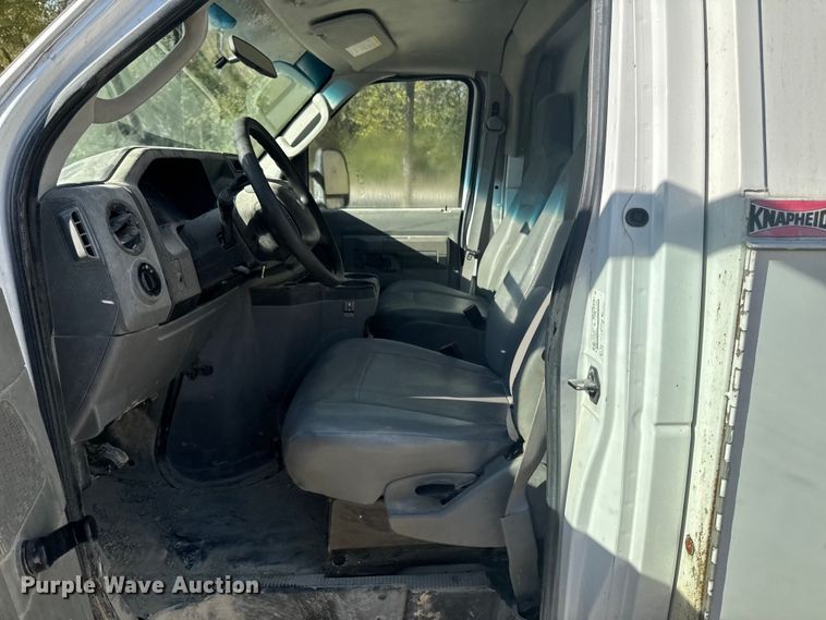 image for item EM2477 2014 Ford E350 Super Duty utility van