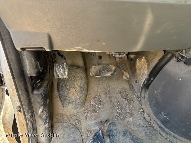 image for item EM2477 2014 Ford E350 Super Duty utility van