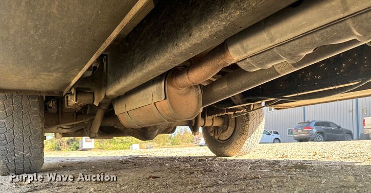 image for item EM2477 2014 Ford E350 Super Duty utility van