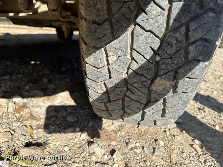 image for item EM2477 2014 Ford E350 Super Duty utility van