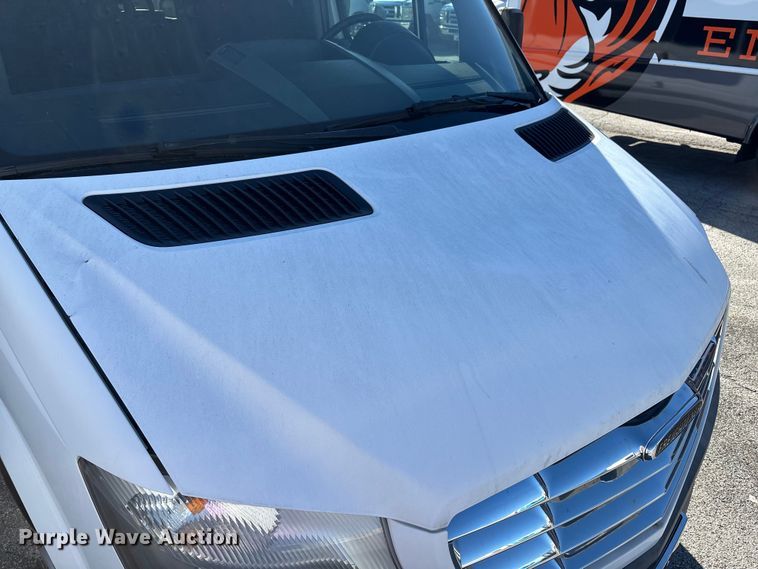 image for item EM6118 2014 Freightliner Sprinter shuttle bus