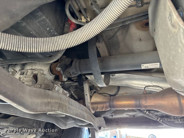 image for item EM6118 2014 Freightliner Sprinter shuttle bus