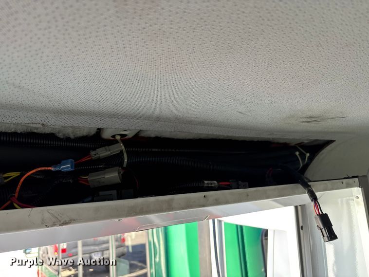 image for item EM6118 2014 Freightliner Sprinter shuttle bus