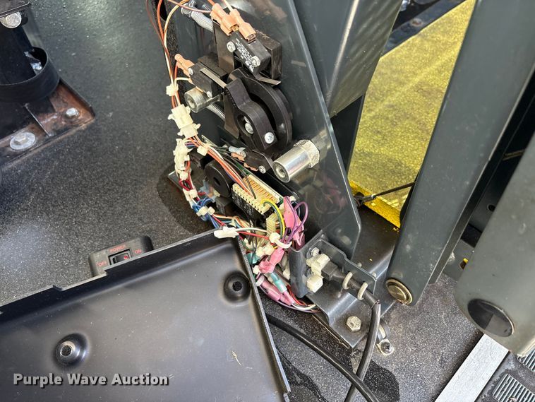 image for item EM6118 2014 Freightliner Sprinter shuttle bus