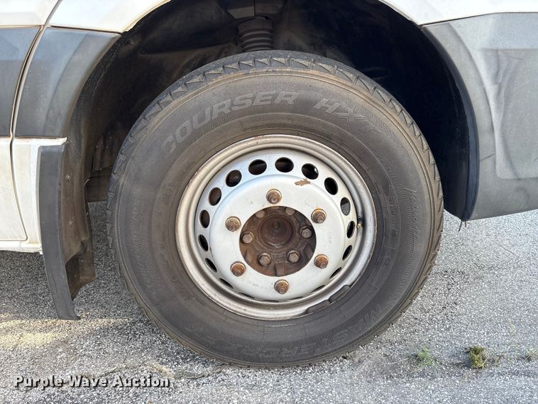 image for item EM6118 2014 Freightliner Sprinter shuttle bus