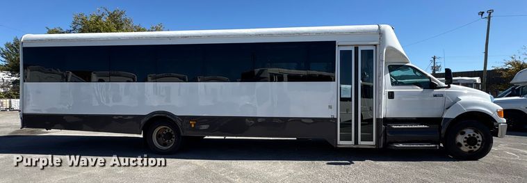 image for item EM6120 2015 Ford F650 shuttle bus