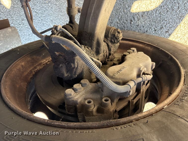 image for item EM6120 2015 Ford F650 shuttle bus