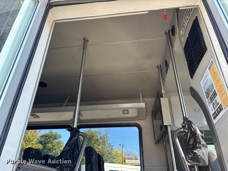 image for item EM6120 2015 Ford F650 shuttle bus