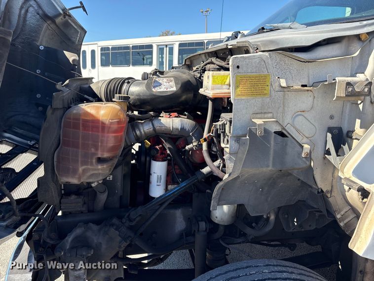 image for item EM6120 2015 Ford F650 shuttle bus