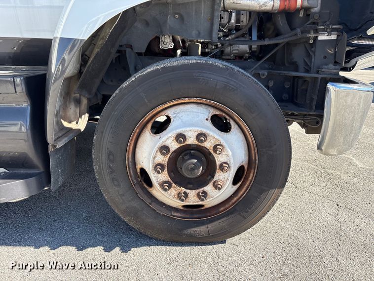 image for item EM6120 2015 Ford F650 shuttle bus