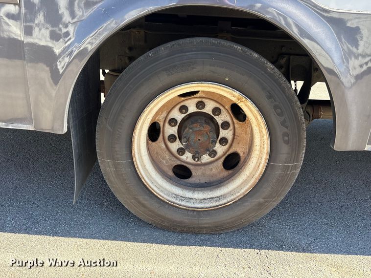 image for item EM6120 2015 Ford F650 shuttle bus