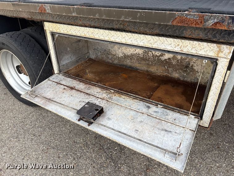 image for item EM6196 2015 RAM 5500 Crew Cab flatbed truck