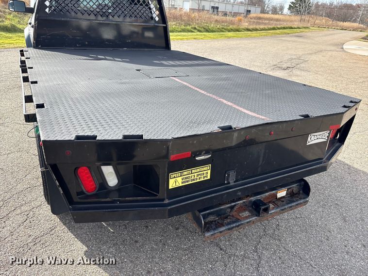 image for item EM6196 2015 RAM 5500 Crew Cab flatbed truck