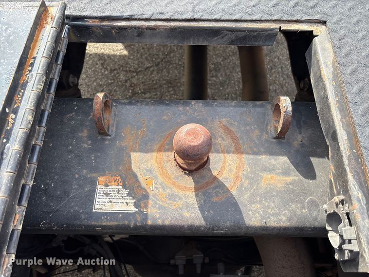 image for item EM6196 2015 RAM 5500 Crew Cab flatbed truck