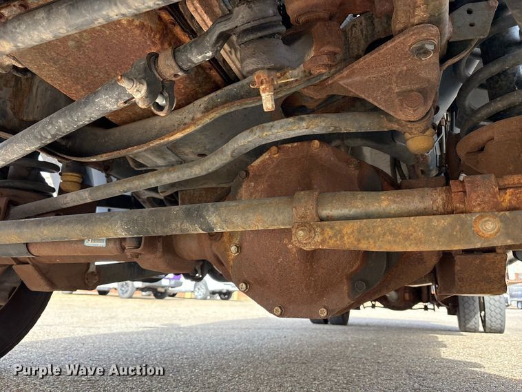 image for item EM6196 2015 RAM 5500 Crew Cab flatbed truck