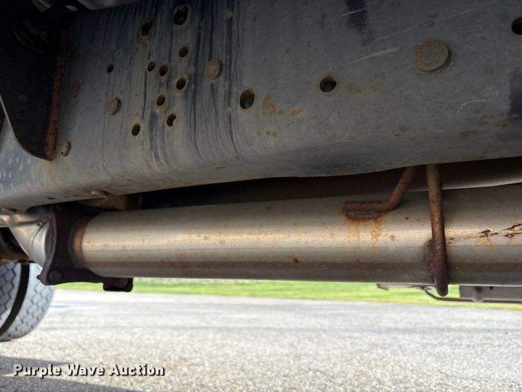 image for item EM6196 2015 RAM 5500 Crew Cab flatbed truck