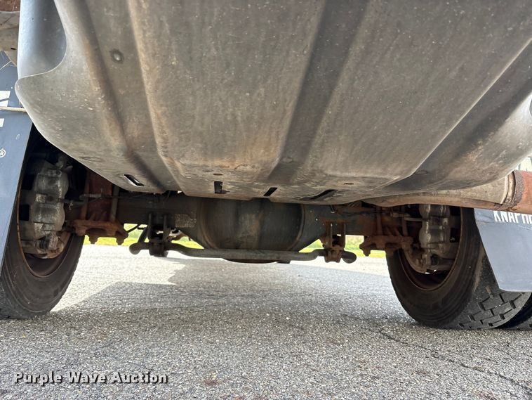 image for item EM6196 2015 RAM 5500 Crew Cab flatbed truck