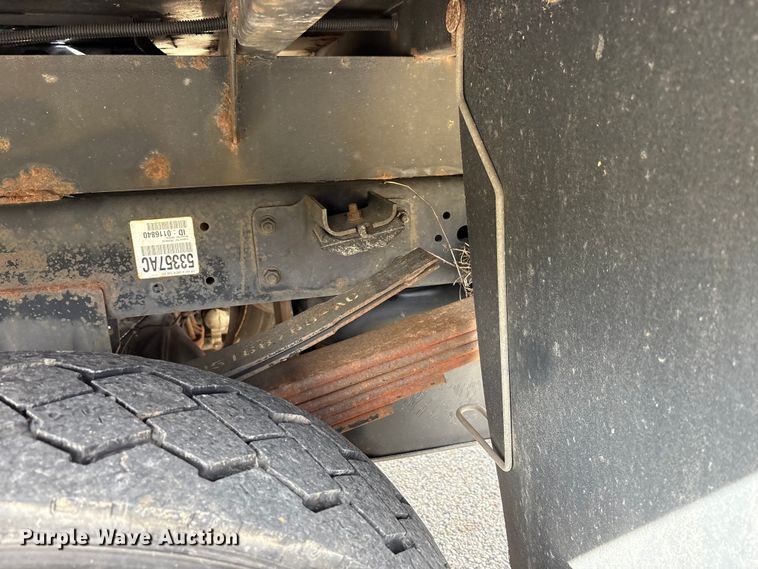 image for item EM6196 2015 RAM 5500 Crew Cab flatbed truck