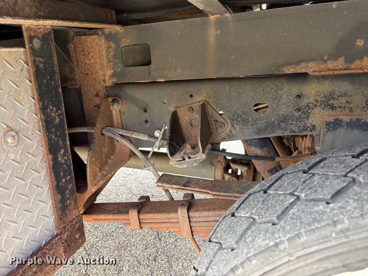 image for item EM6196 2015 RAM 5500 Crew Cab flatbed truck