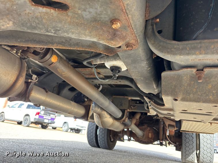 image for item EM6196 2015 RAM 5500 Crew Cab flatbed truck