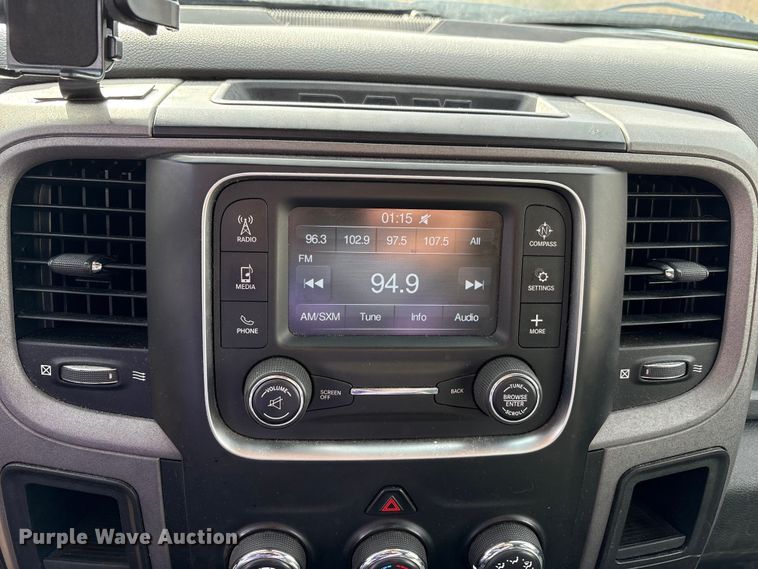 image for item EM6196 2015 RAM 5500 Crew Cab flatbed truck