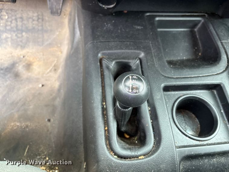 image for item EM6196 2015 RAM 5500 Crew Cab flatbed truck