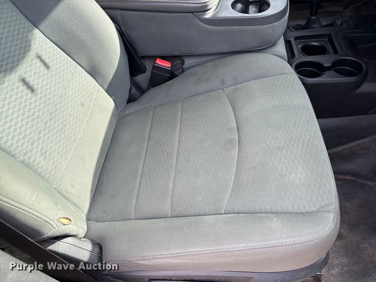 image for item EM6196 2015 RAM 5500 Crew Cab flatbed truck