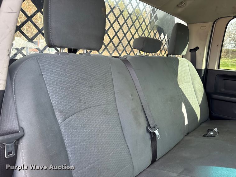 image for item EM6196 2015 RAM 5500 Crew Cab flatbed truck