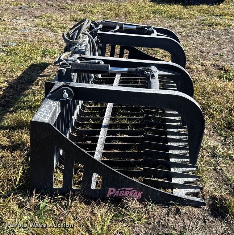 image for item EN0054 Pabreak skid steer rock grapple bucket