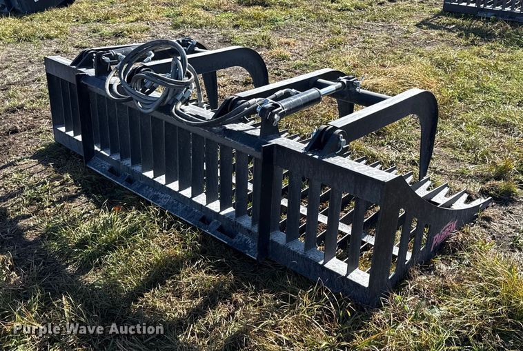image for item EN0054 Pabreak skid steer rock grapple bucket