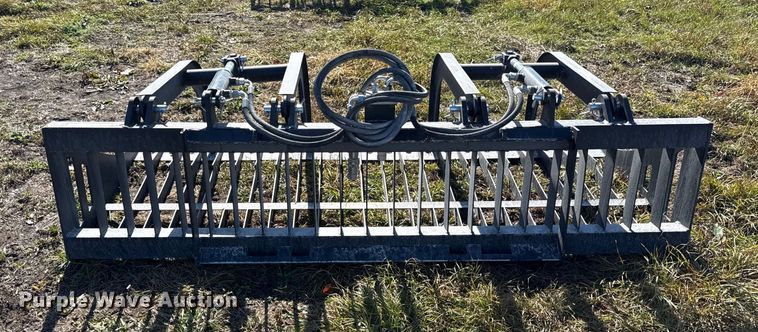 image for item EN0054 Pabreak skid steer rock grapple bucket