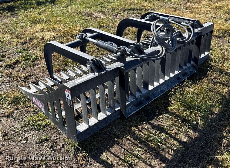 image for item EN0054 Pabreak skid steer rock grapple bucket