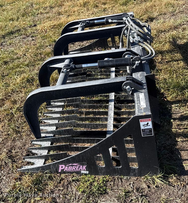 image for item EN0054 Pabreak skid steer rock grapple bucket