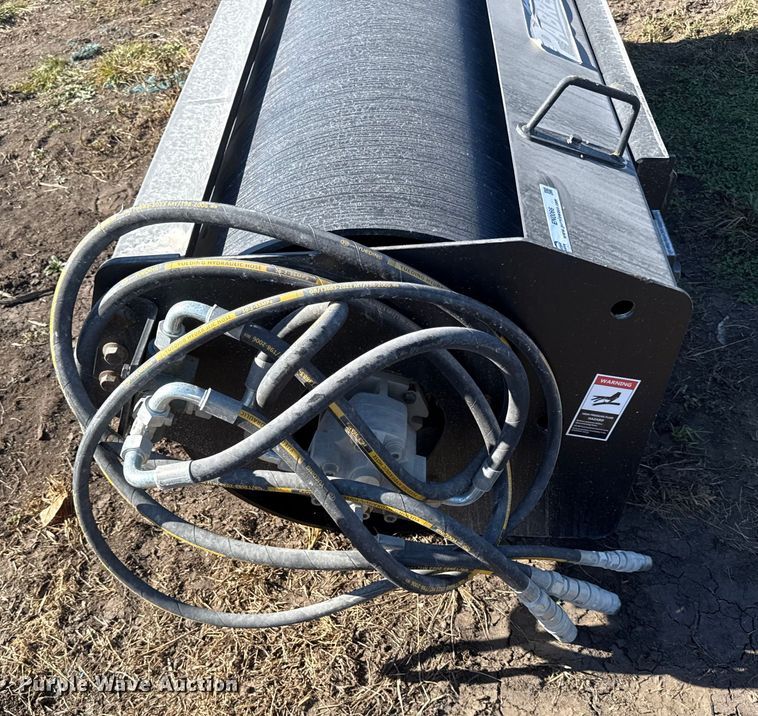 image for item EN0066 Pabreak skid steer vibratory roller