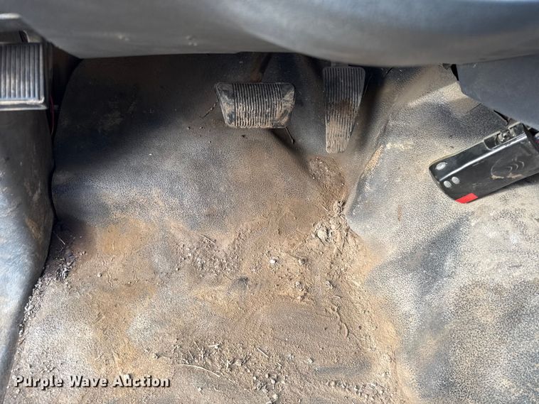 image for item EN0090 2009 Dodge Ram 3500HD utility bed pickup truck