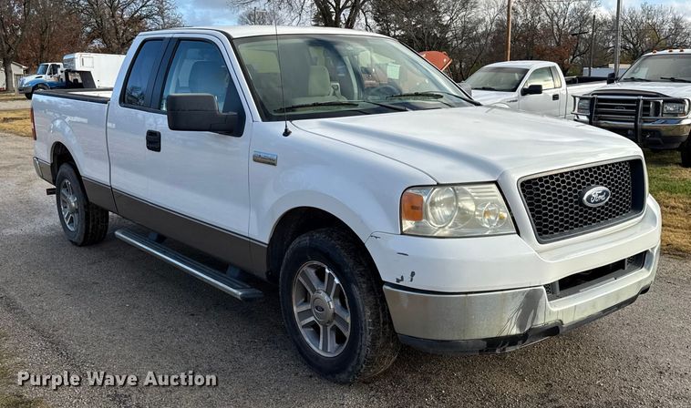 image for item EN0107 2005 Ford F150 SuperCab pickup truck