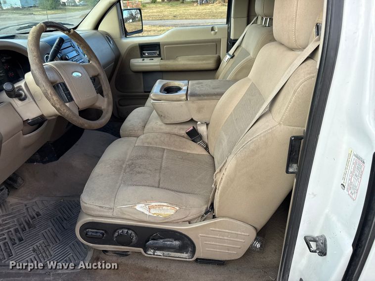 image for item EN0107 2005 Ford F150 SuperCab pickup truck