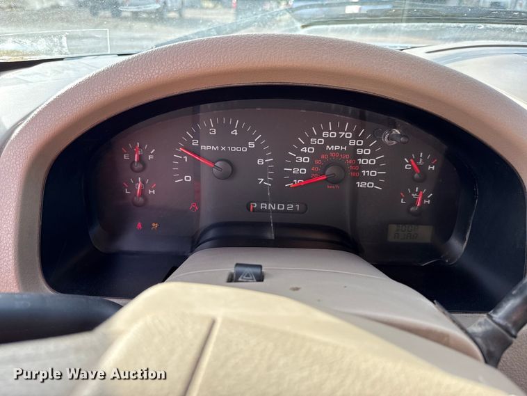 image for item EN0107 2005 Ford F150 SuperCab pickup truck