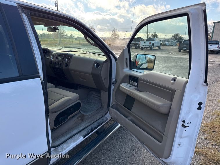 image for item EN0107 2005 Ford F150 SuperCab pickup truck