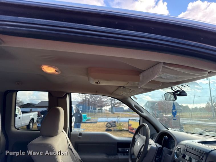 image for item EN0107 2005 Ford F150 SuperCab pickup truck