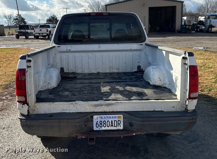 image for item EN0109 2001 Ford F150 SuperCab pickup truck