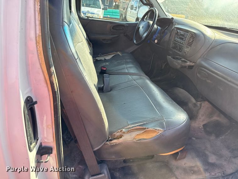 image for item EN0109 2001 Ford F150 SuperCab pickup truck