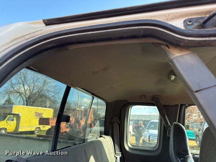 image for item EN0109 2001 Ford F150 SuperCab pickup truck