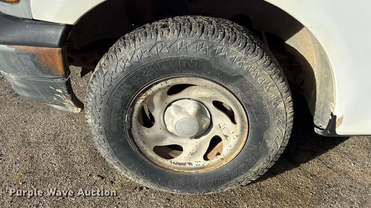 image for item EN0109 2001 Ford F150 SuperCab pickup truck