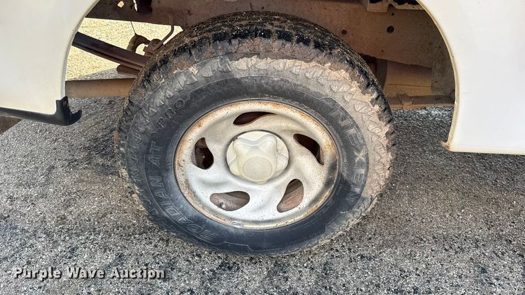 image for item EN0109 2001 Ford F150 SuperCab pickup truck