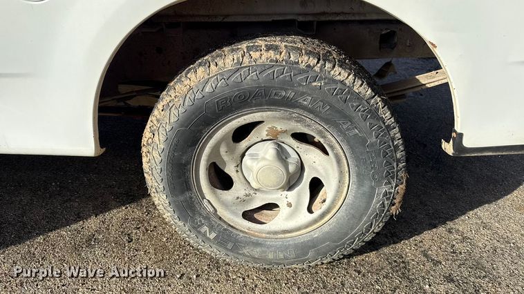 image for item EN0109 2001 Ford F150 SuperCab pickup truck