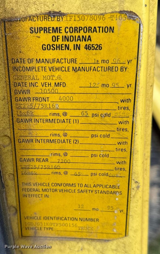 image for item EN0110 1996 GMC G3500 box truck